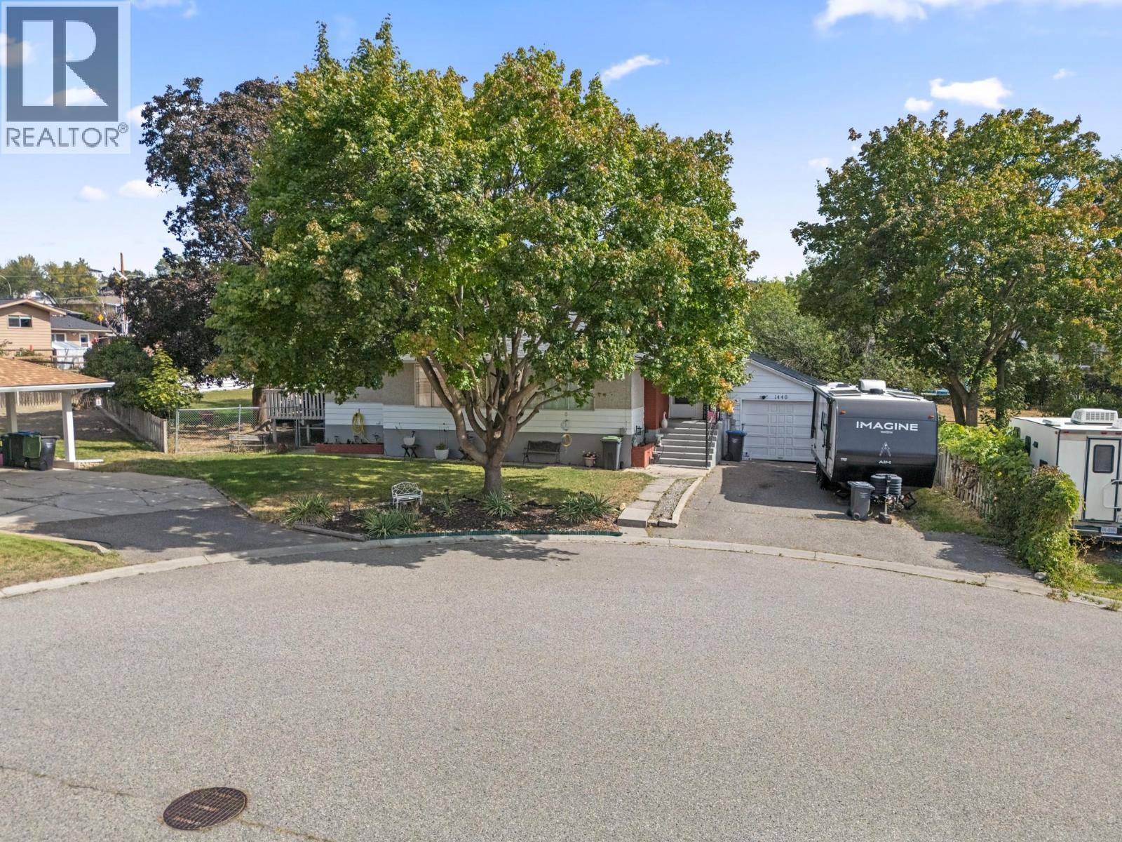 1446 Glenaire Crescent