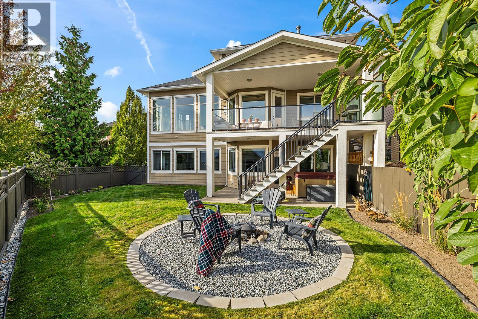 3162 Saddleback Place