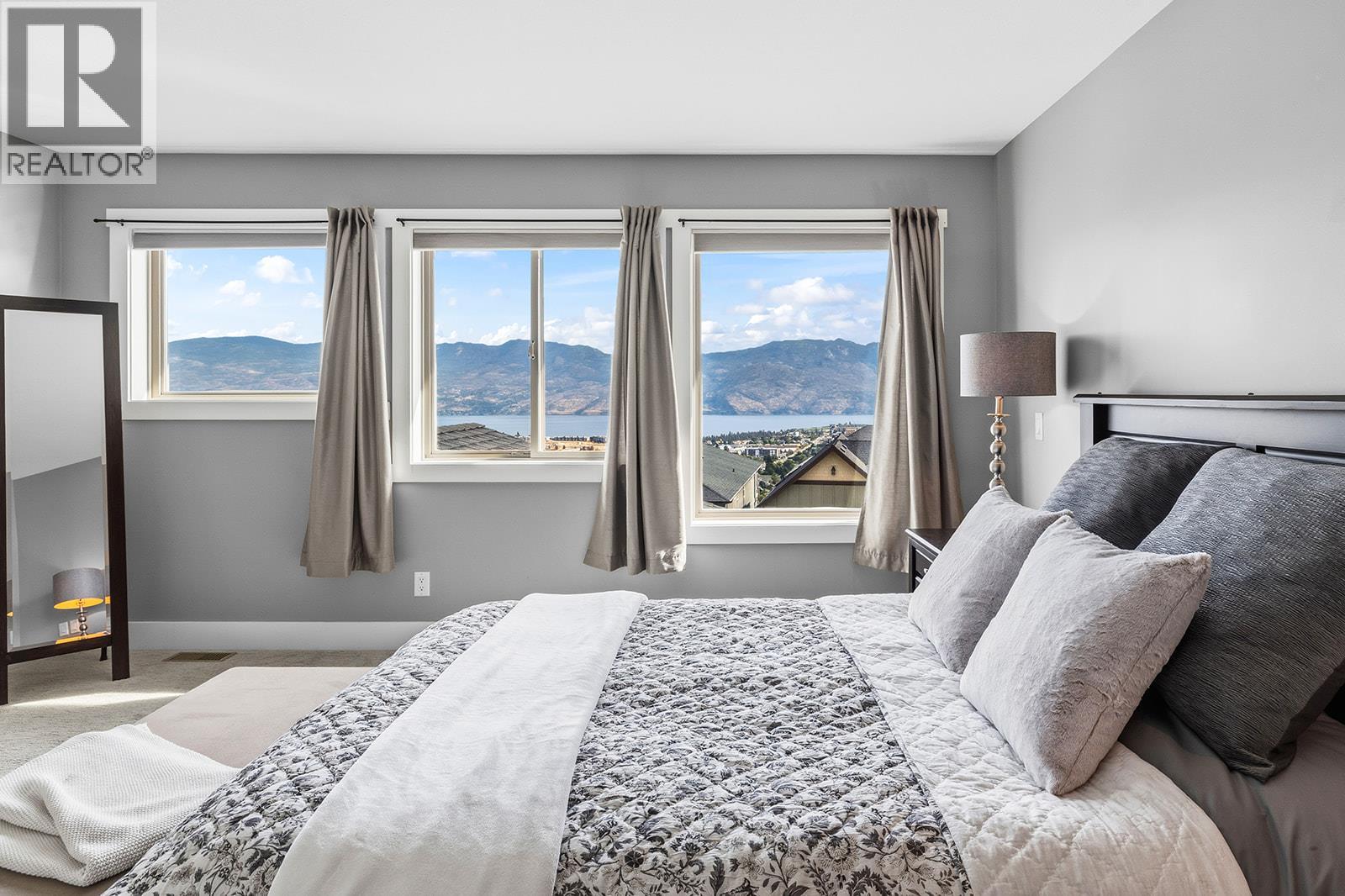 3162 Saddleback Place