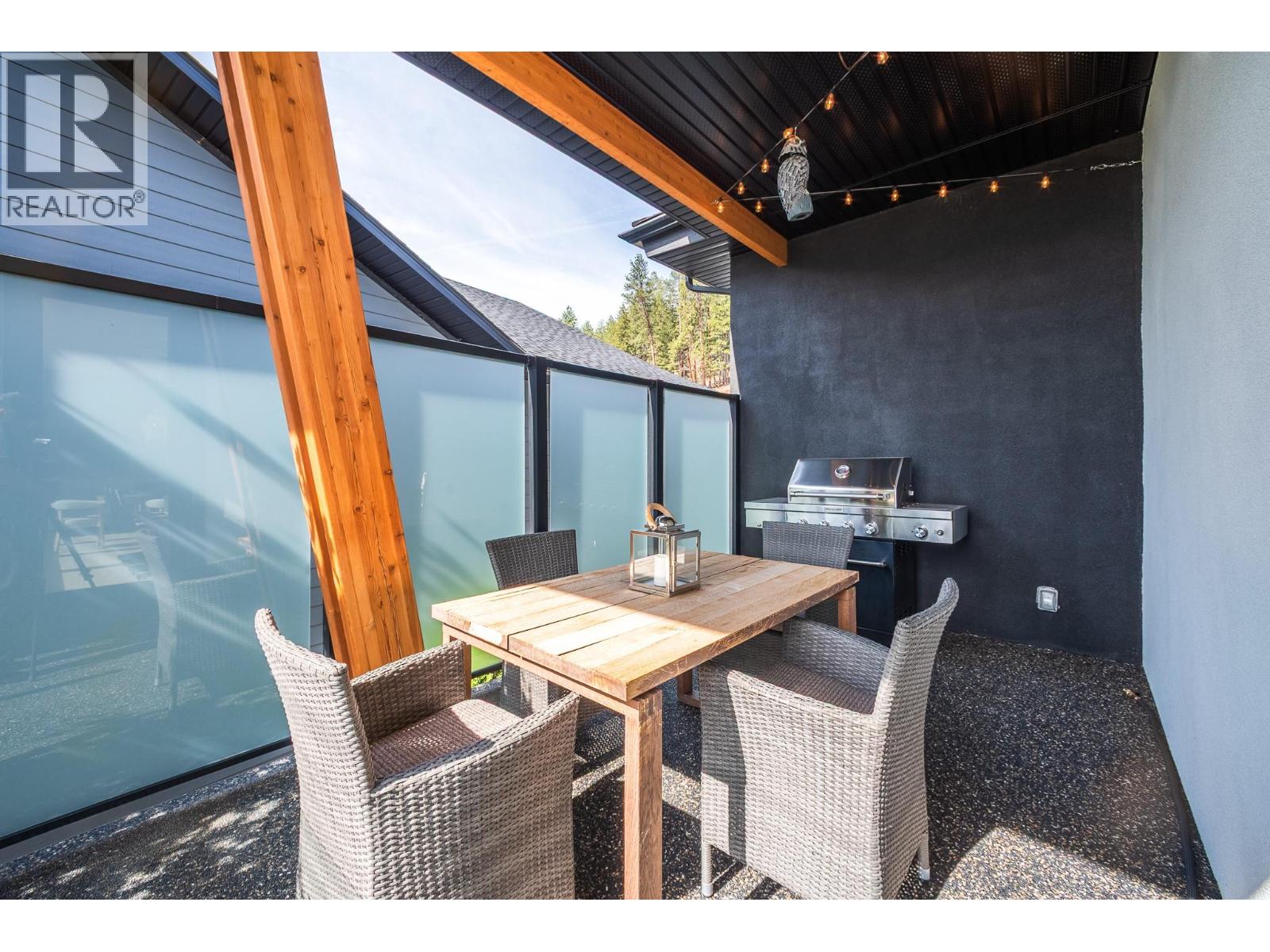 2559 Crown Crest Drive