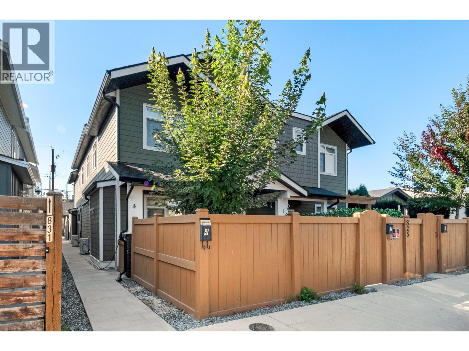 825 Cadder Avenue Unit# 4