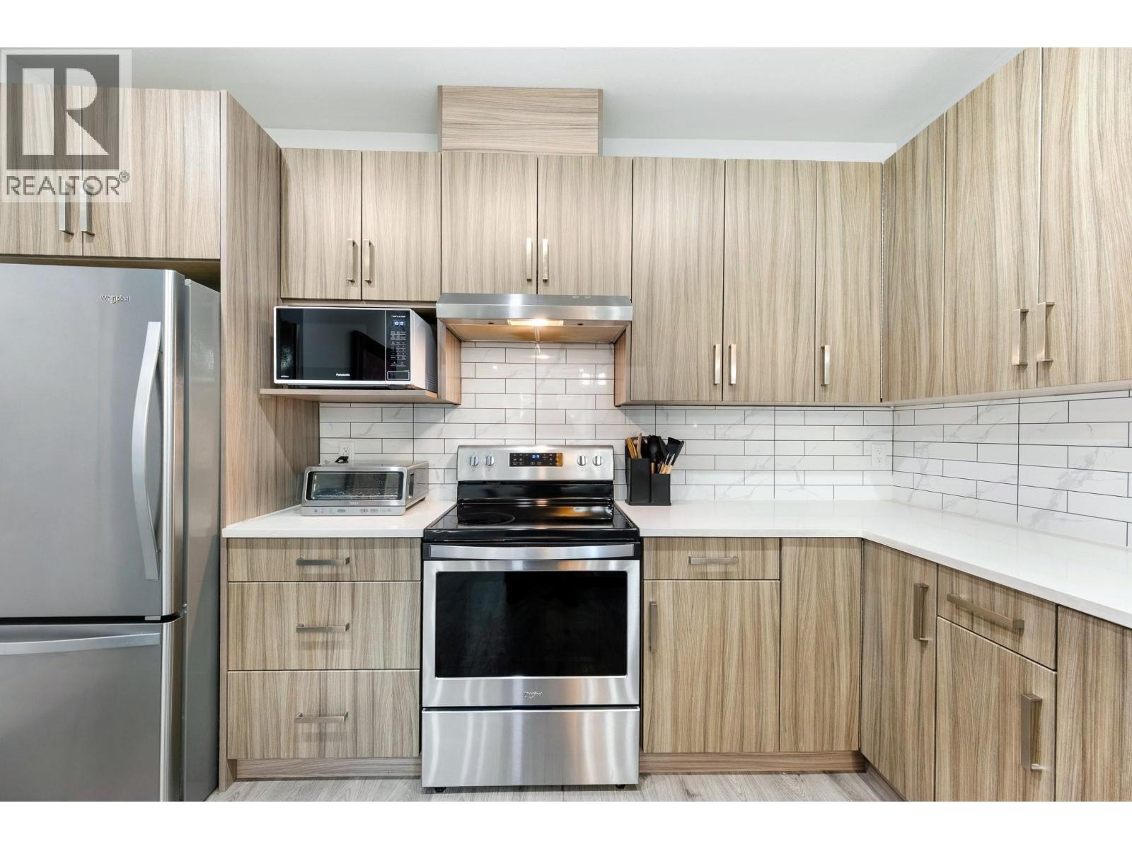 825 Cadder Avenue Unit# 4