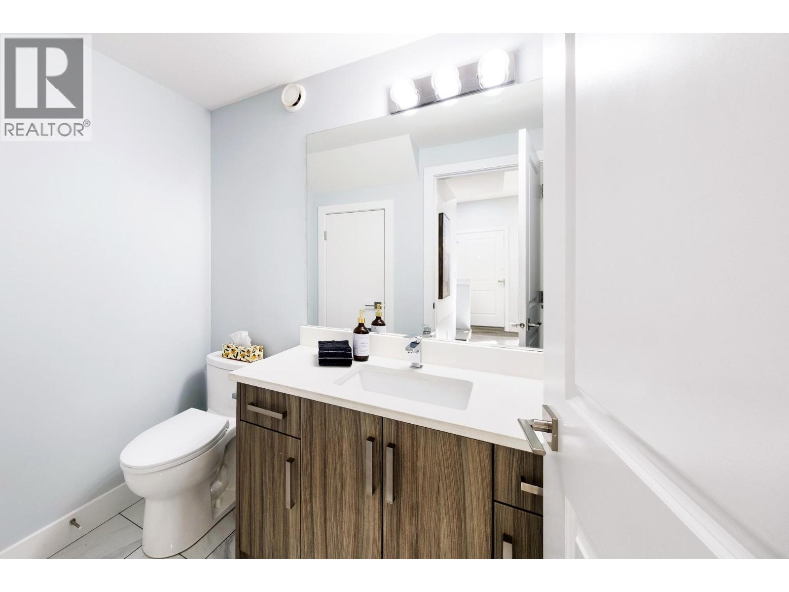 825 Cadder Avenue Unit# 4