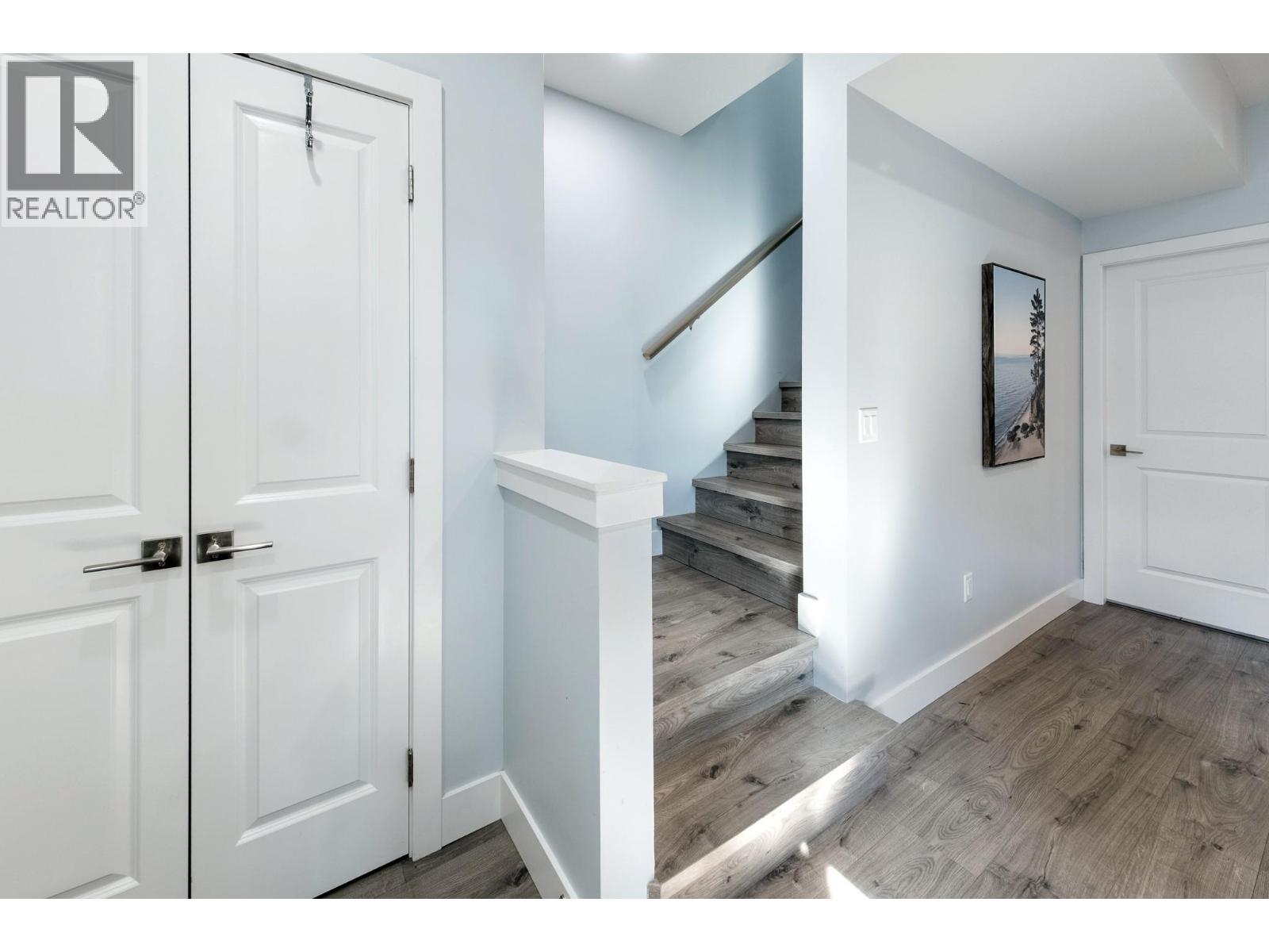 825 Cadder Avenue Unit# 4