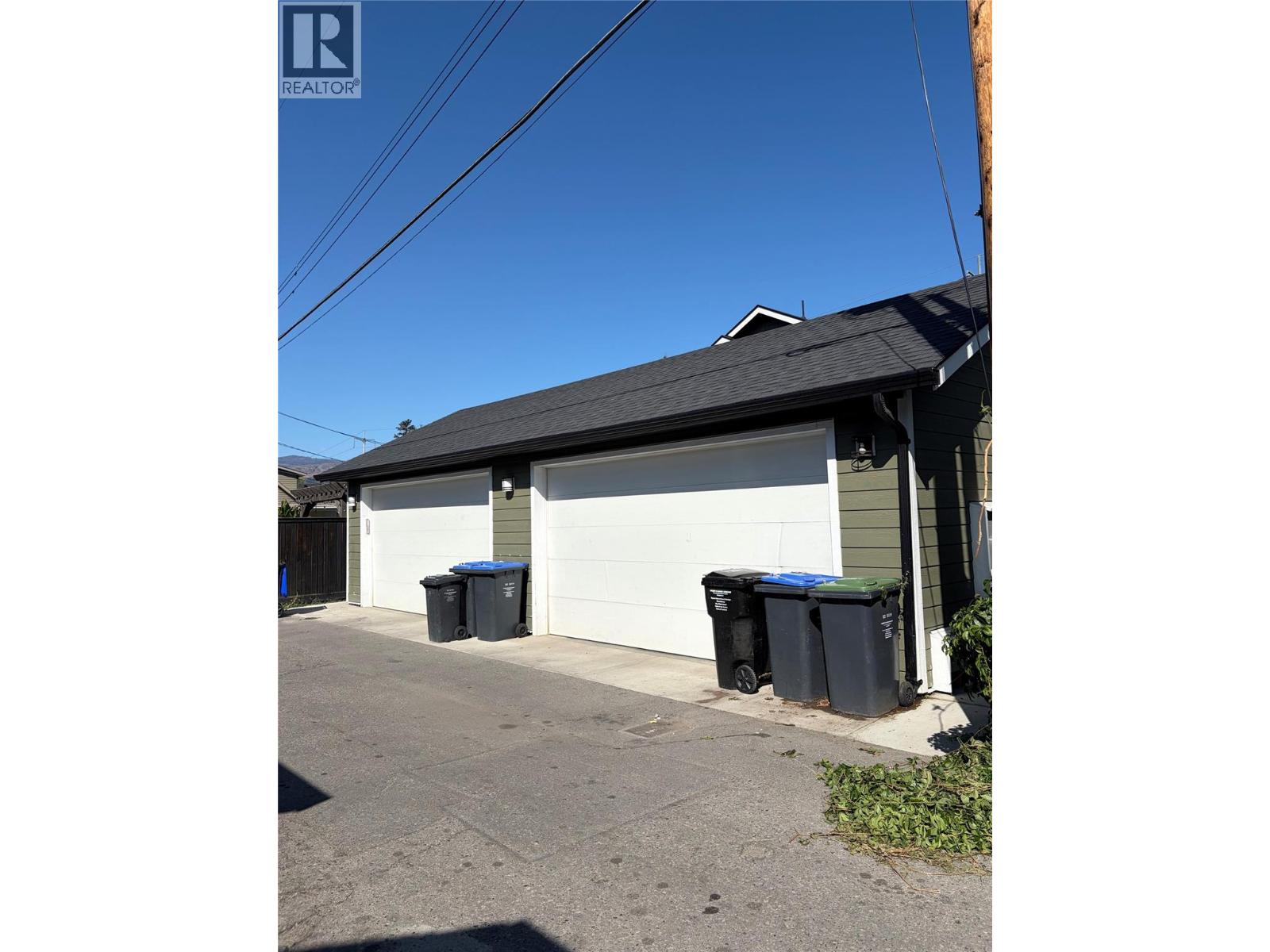 825 Cadder Avenue Unit# 4