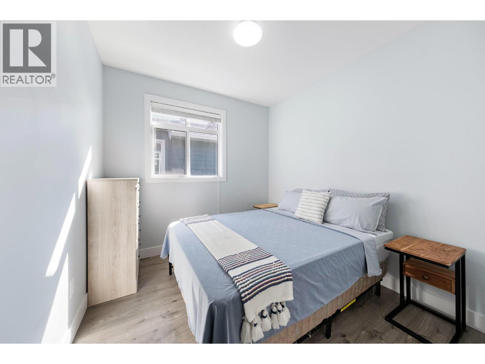 825 Cadder Avenue Unit# 4