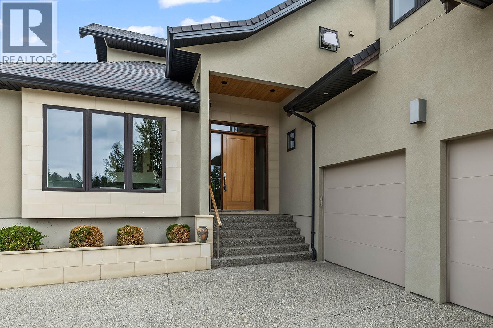 526 Caramillo Court