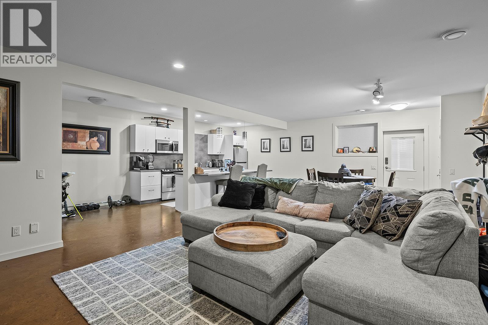 526 Caramillo Court
