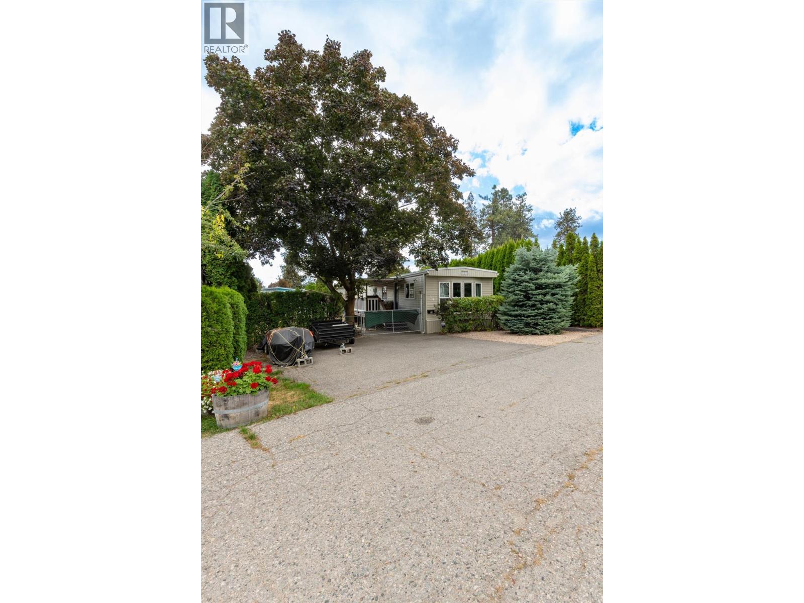 2001 97 Highway S Unit# 14