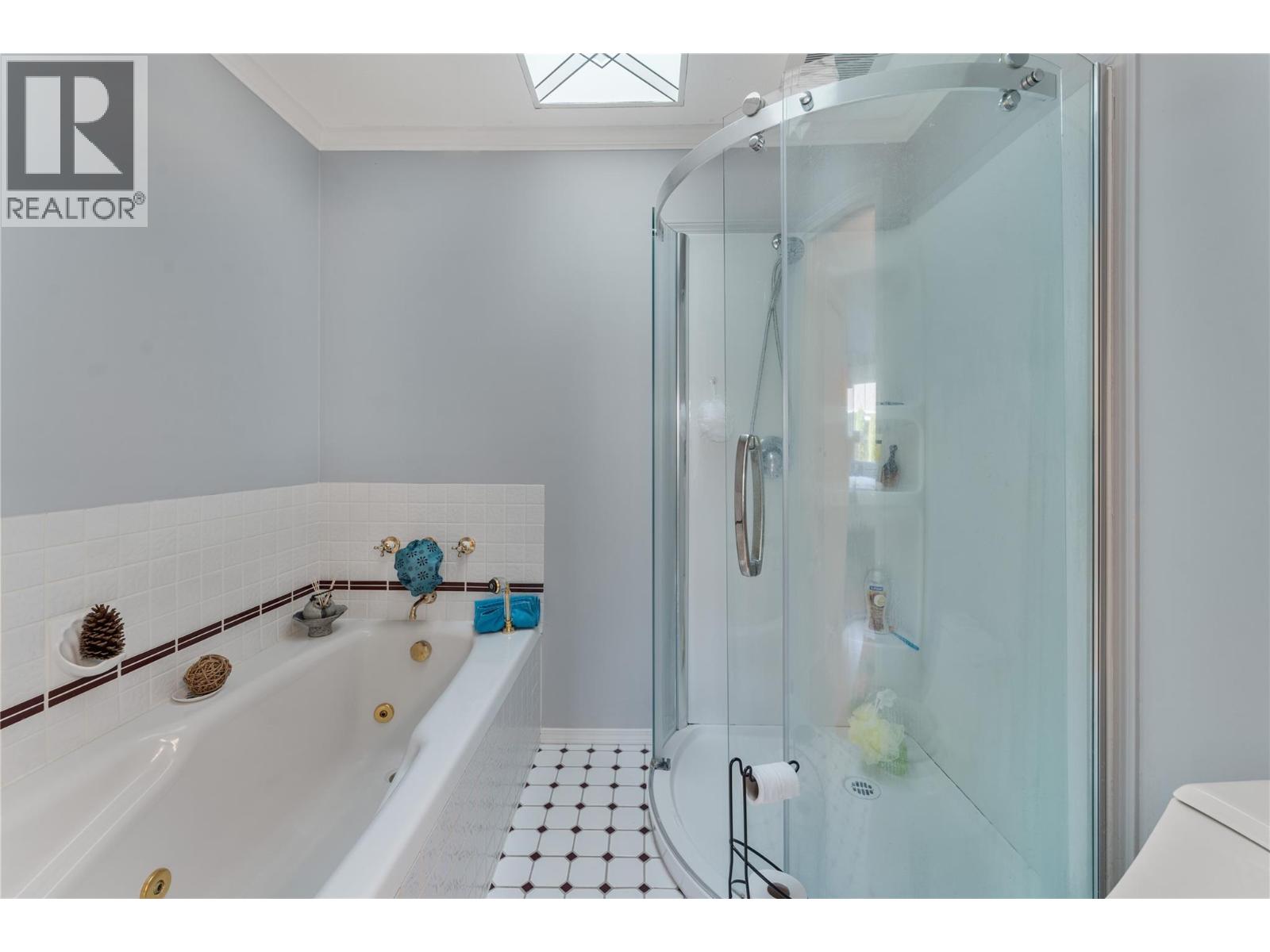 950 Lanfranco Road Unit# 77
