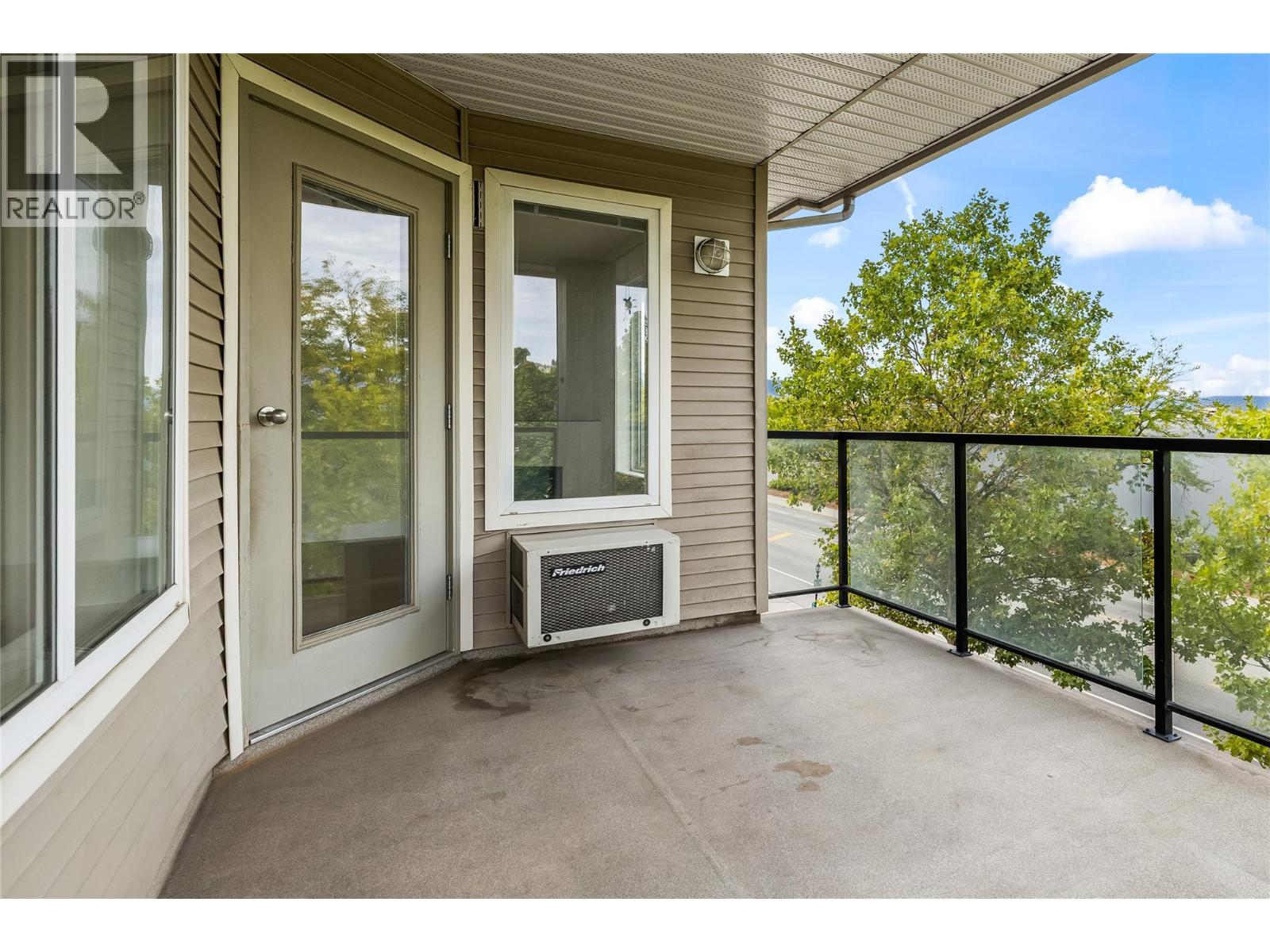 135 Ziprick Road Unit# 302