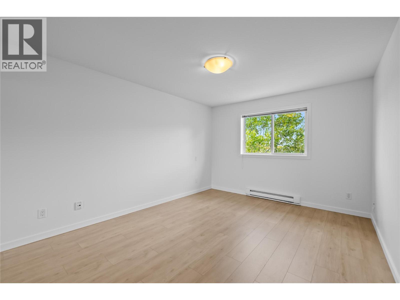 135 Ziprick Road Unit# 302