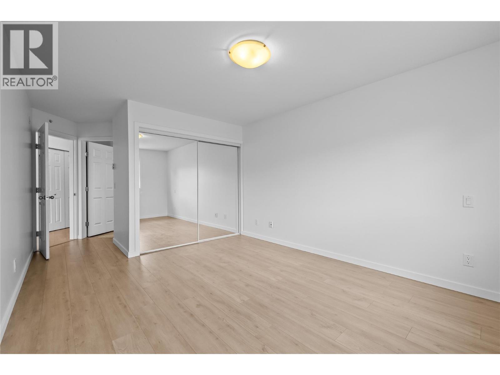135 Ziprick Road Unit# 302