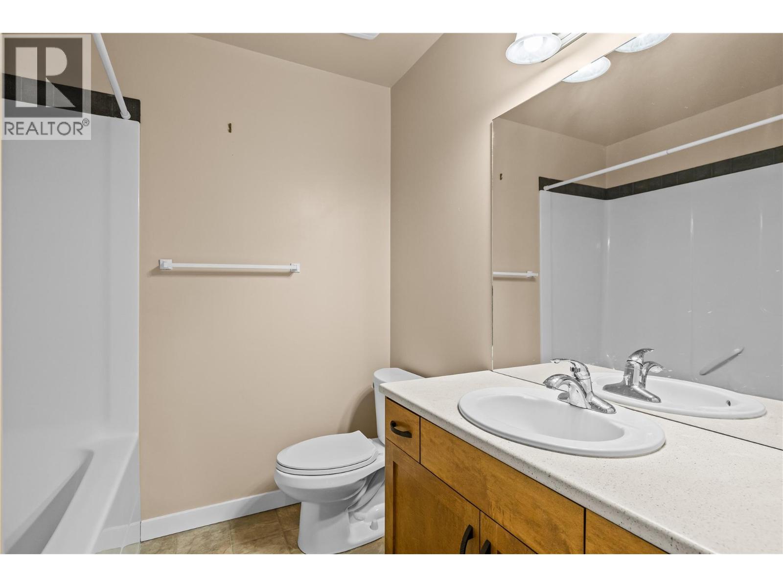 135 Ziprick Road Unit# 302