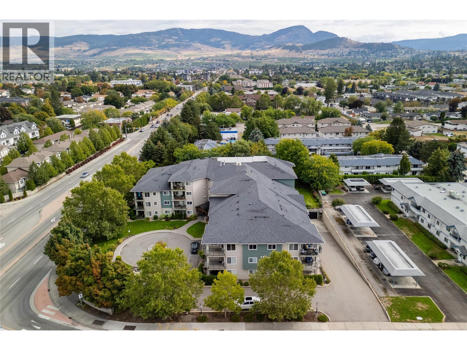 135 Ziprick Road Unit# 302