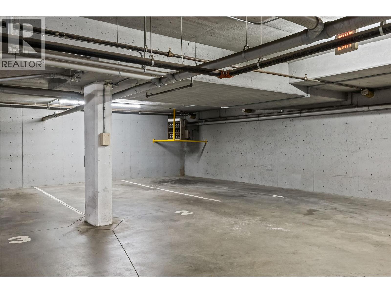 135 Ziprick Road Unit# 302