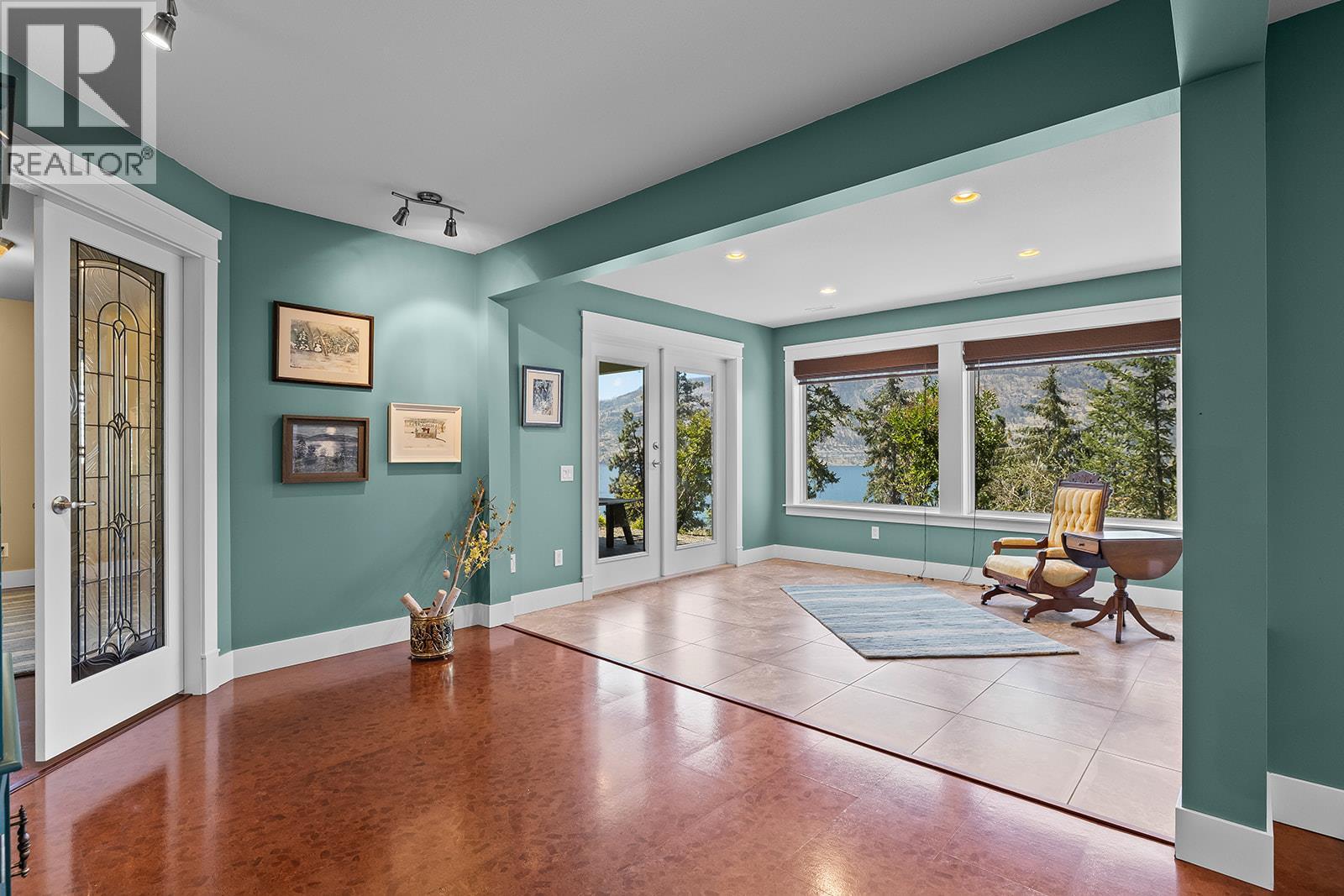 2620 Arthur Road