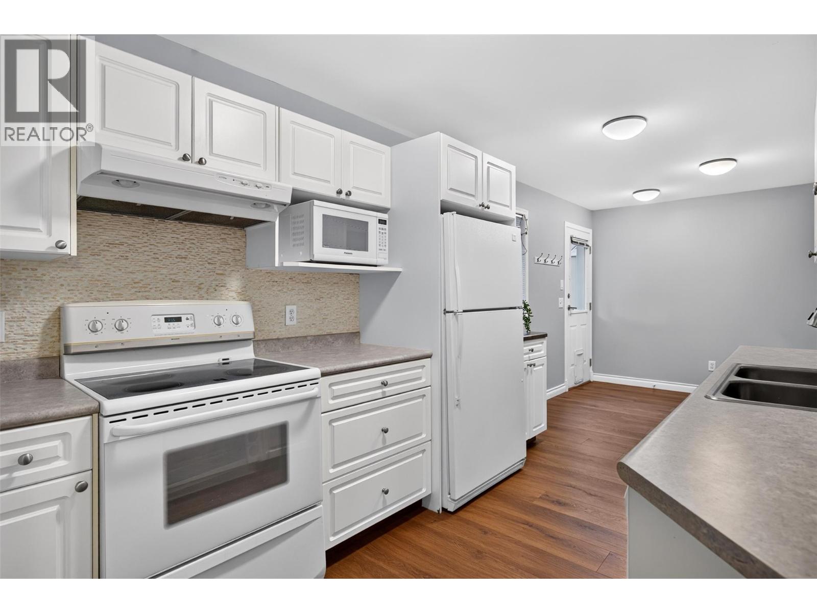 1342 Friesen Road