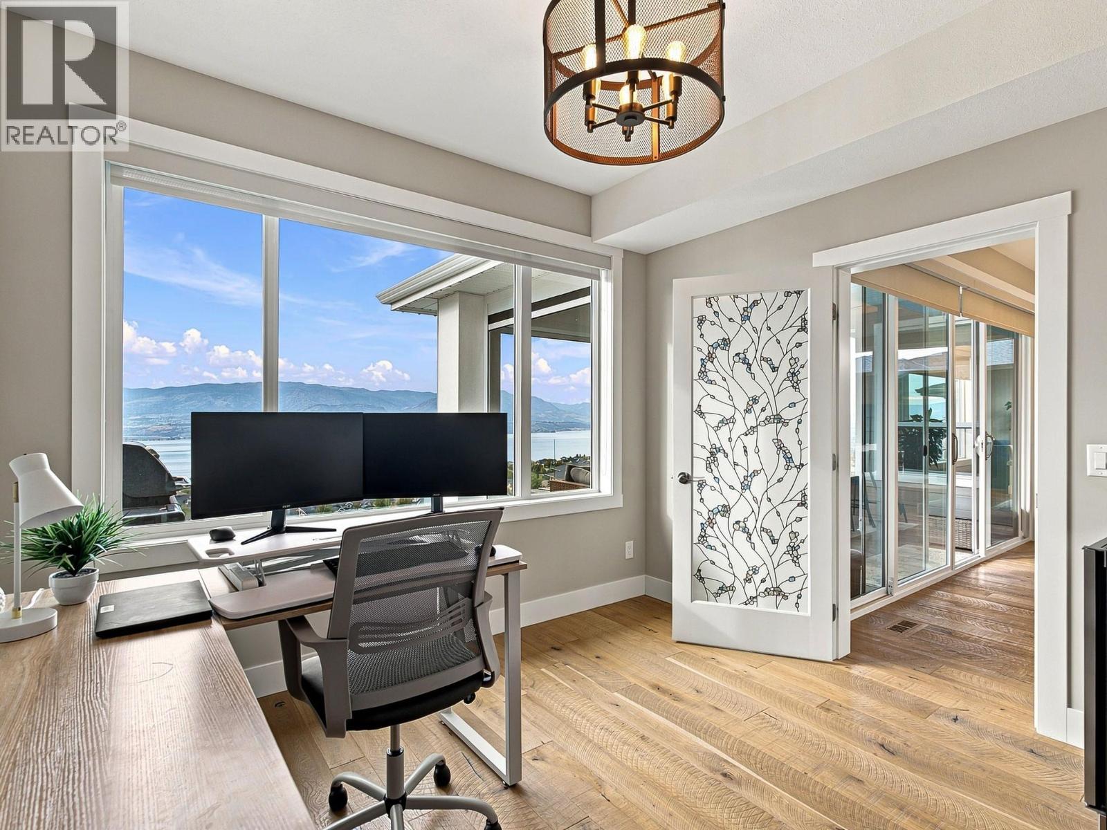 5590 Trestle Ridge Court