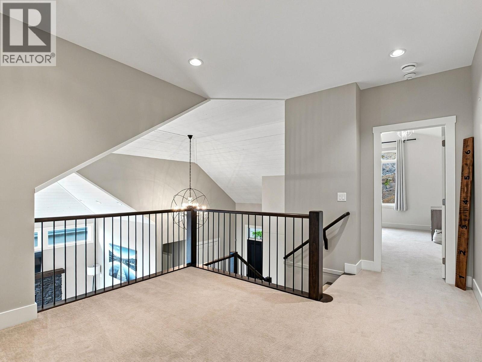 5590 Trestle Ridge Court