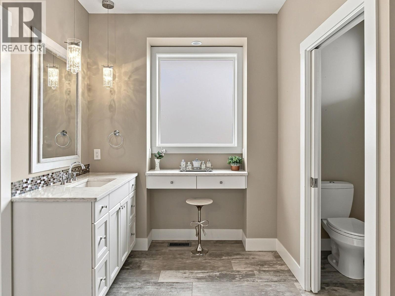 5590 Trestle Ridge Court