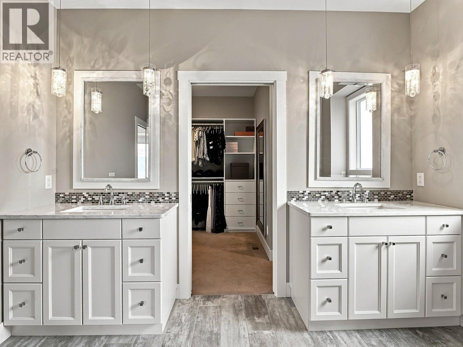 5590 Trestle Ridge Court