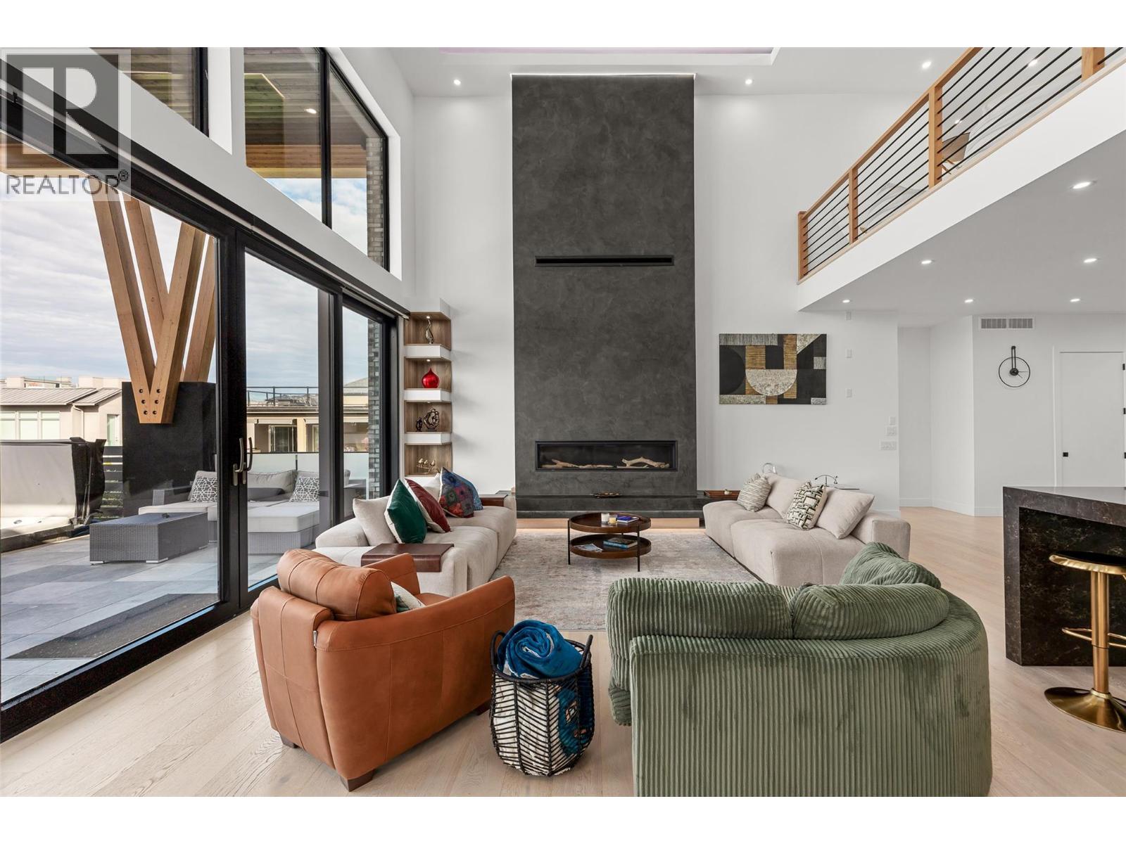 466 Swan Drive