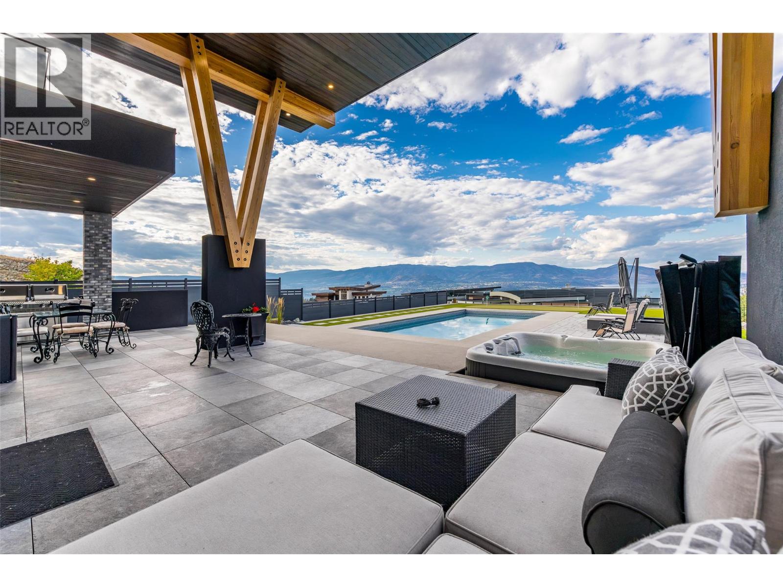 466 Swan Drive