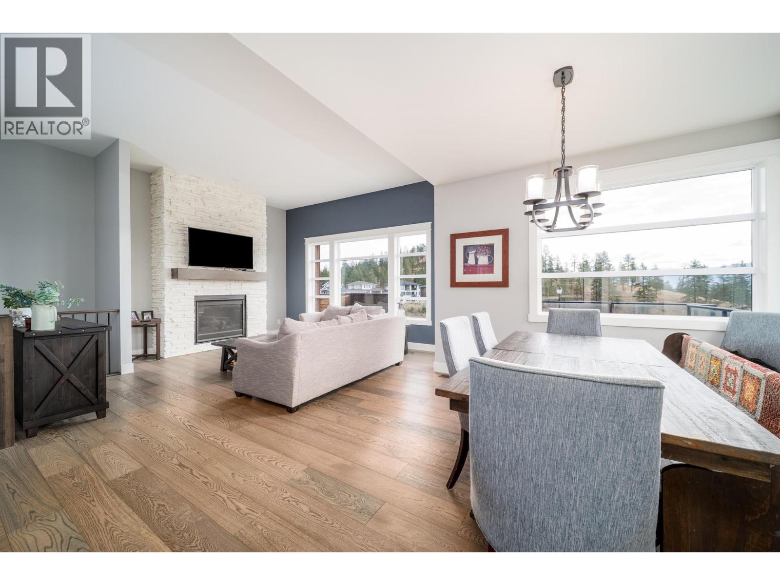 2588 Paramount Drive
