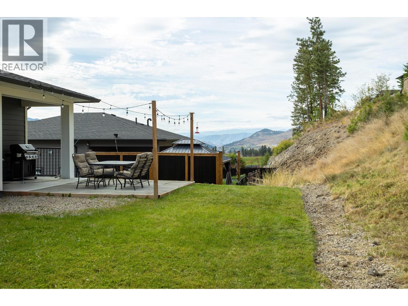 2588 Paramount Drive