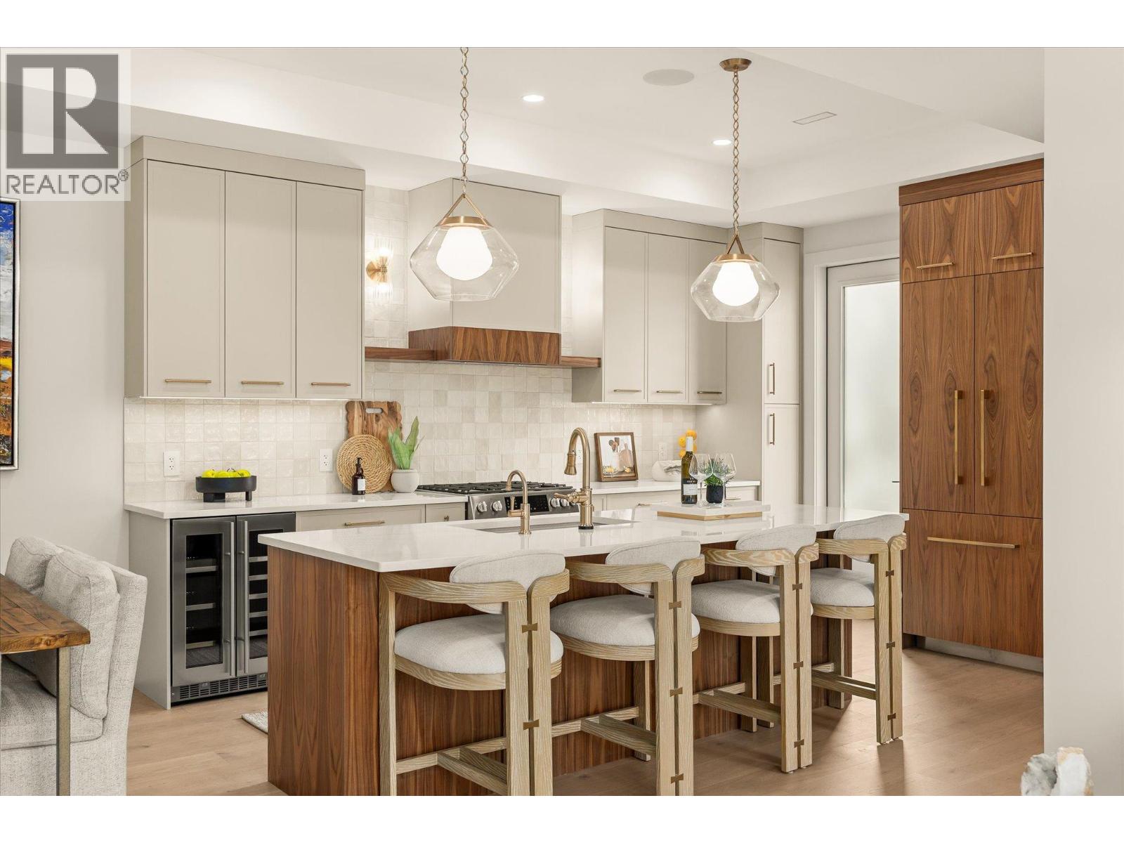 2435 Taylor Crescent Unit# 1