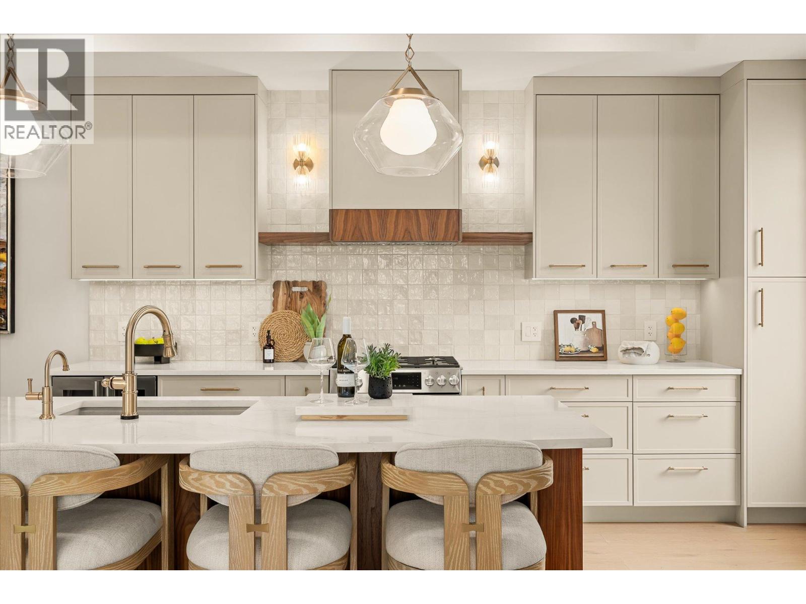 2435 Taylor Crescent Unit# 1