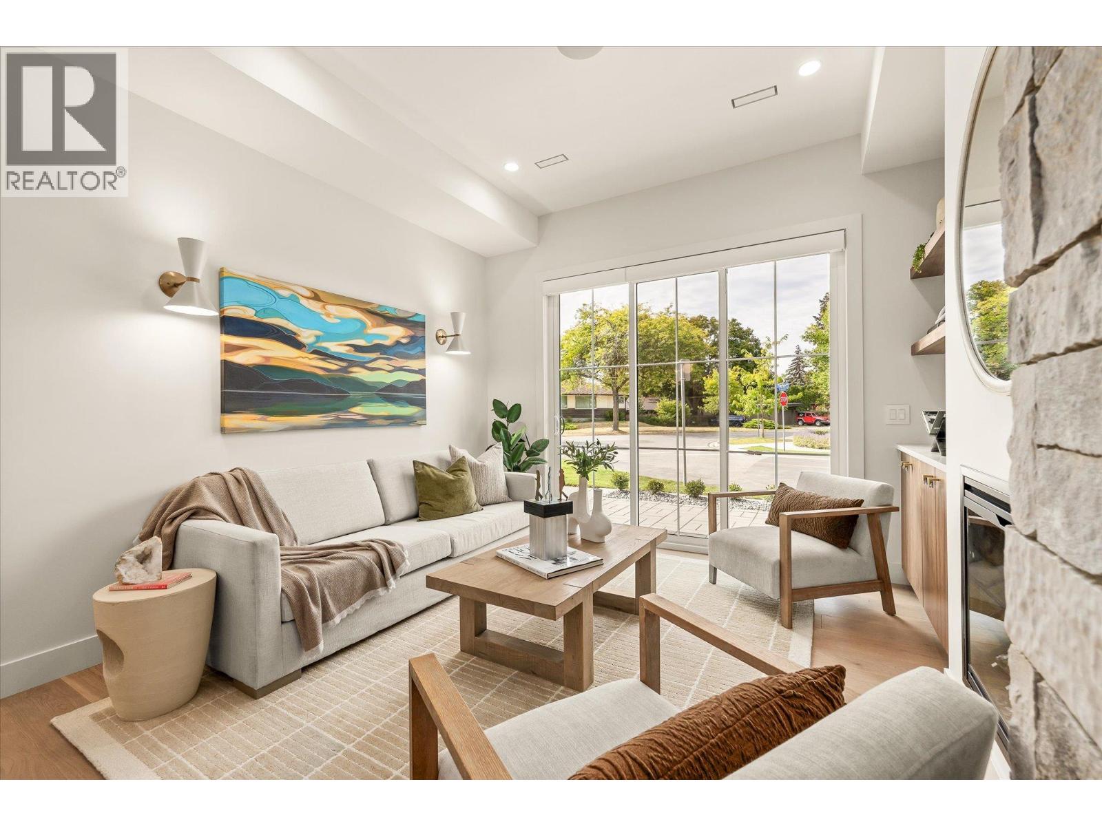 2435 Taylor Crescent Unit# 1