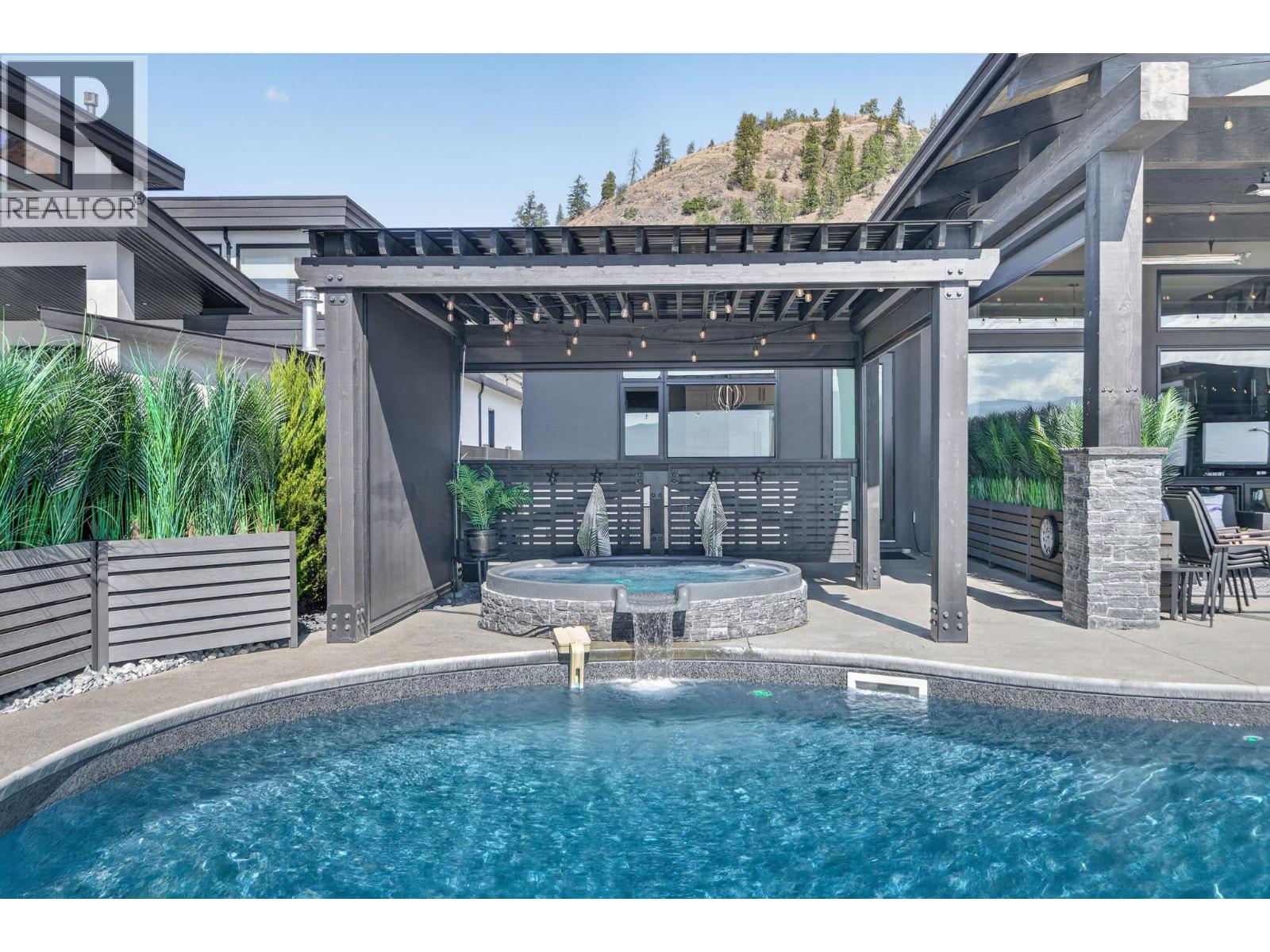 1547 Cabernet Way