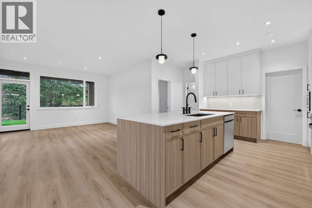 1720 Hidden Hills Drive Unit# 30