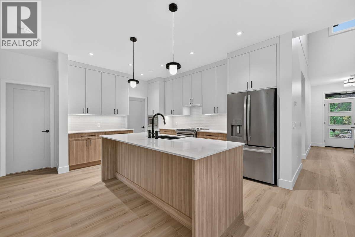 1720 Hidden Hills Drive Unit# 30