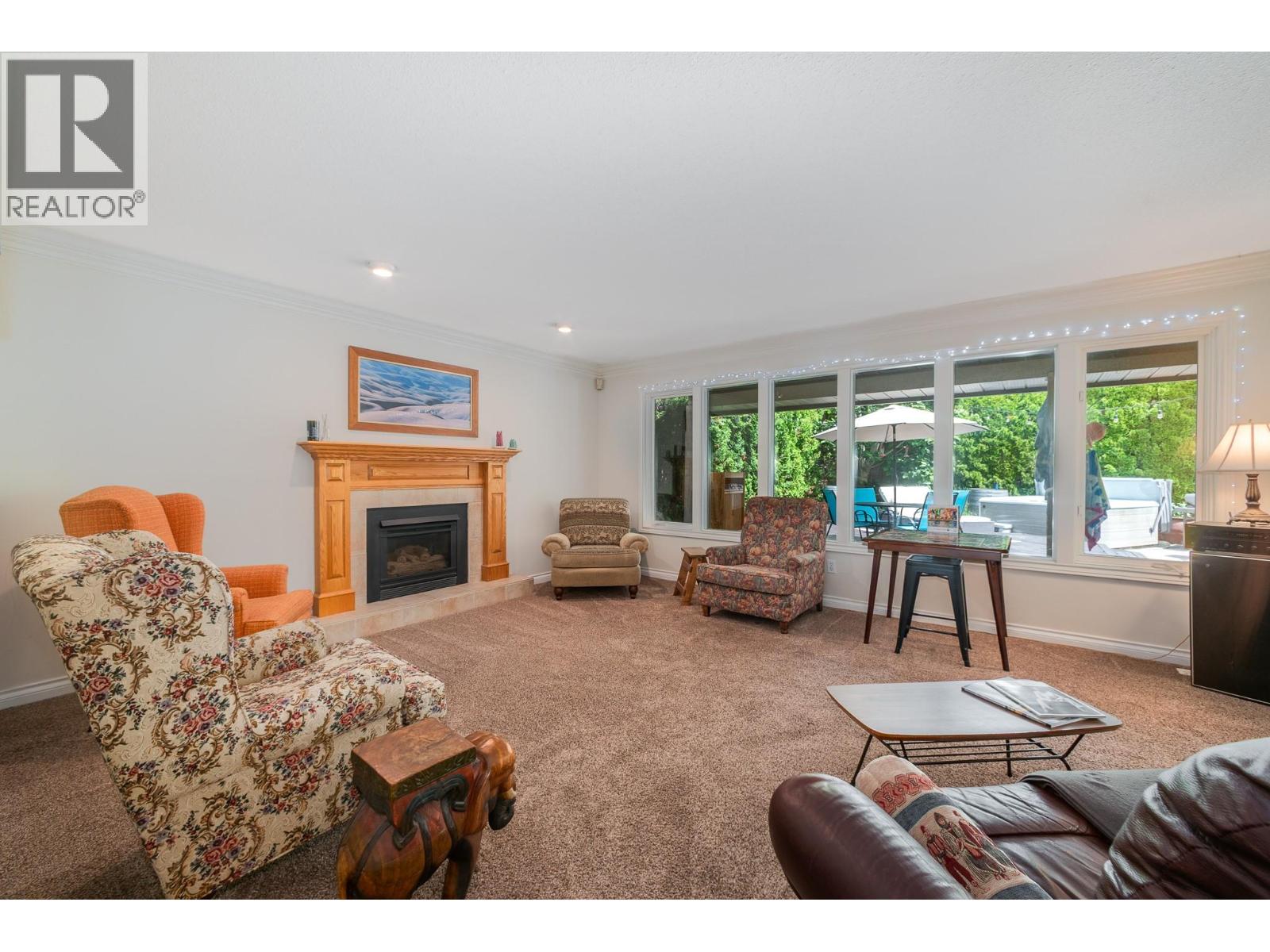 492 Carona Crescent
