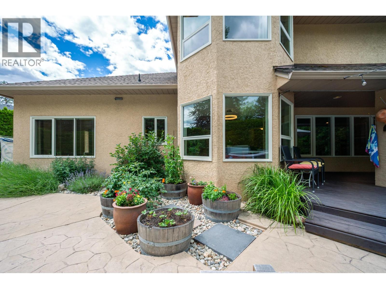 492 Carona Crescent