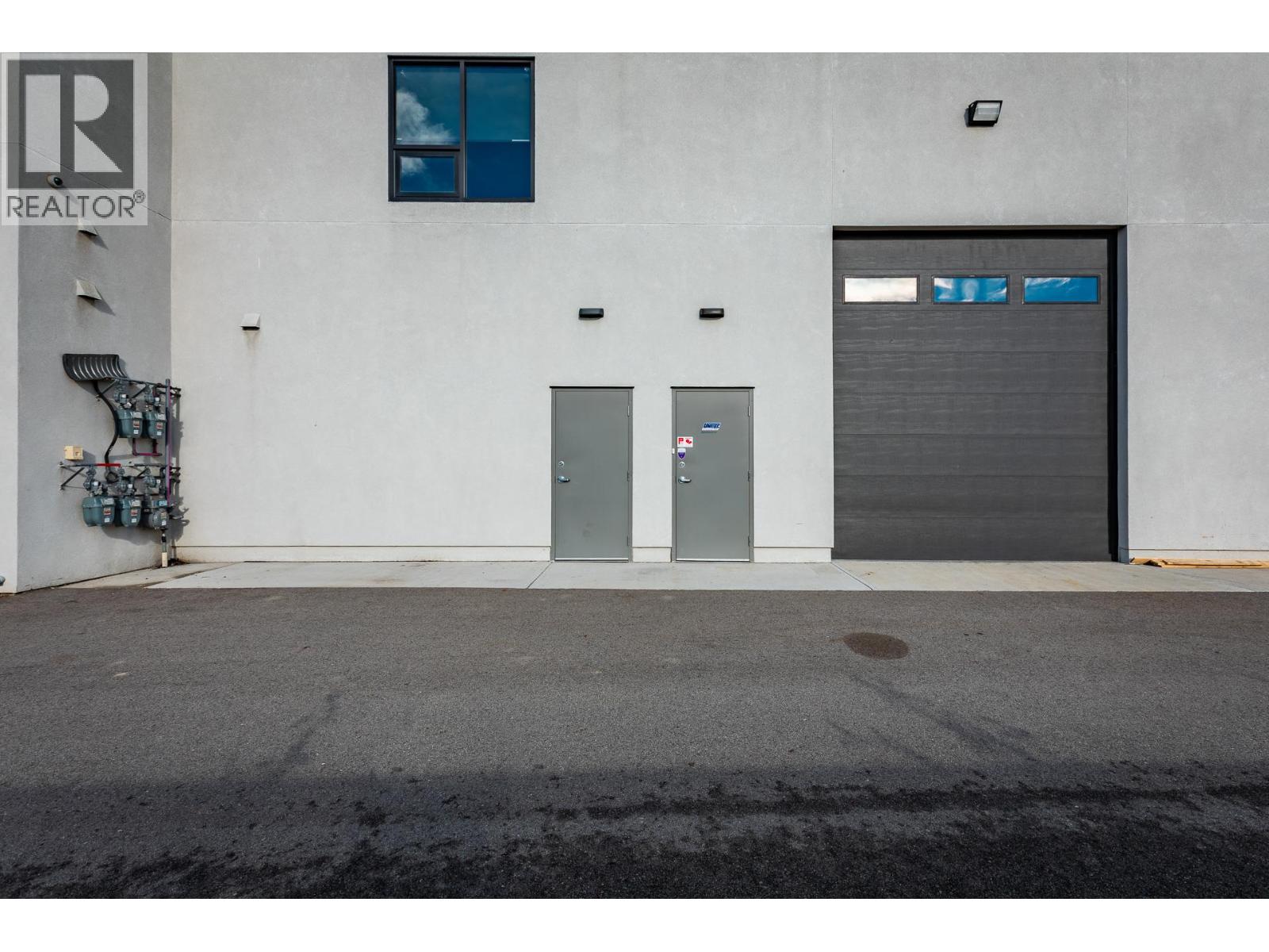 1990 Landsdowne Place Unit# 4