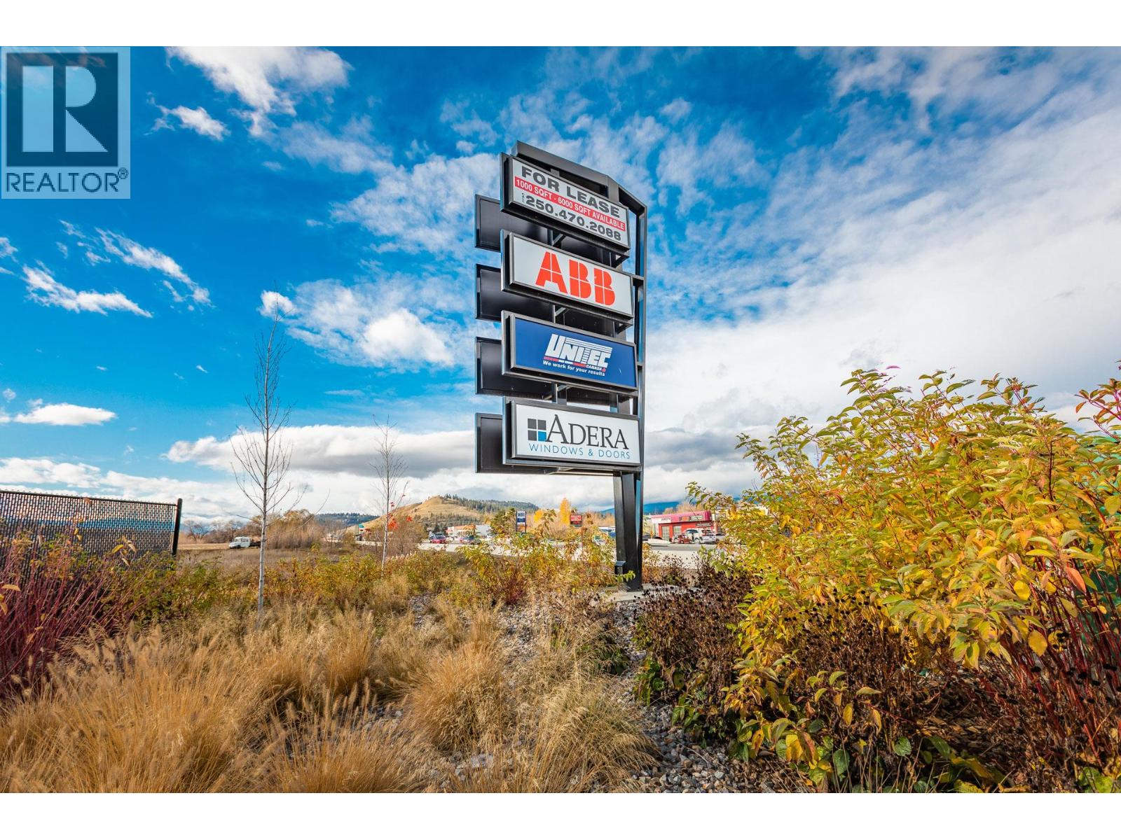 1990 Landsdowne Place Unit# 4