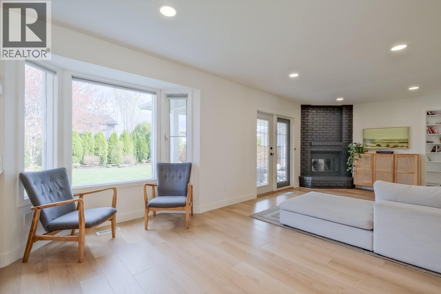 1028 Cushing Court