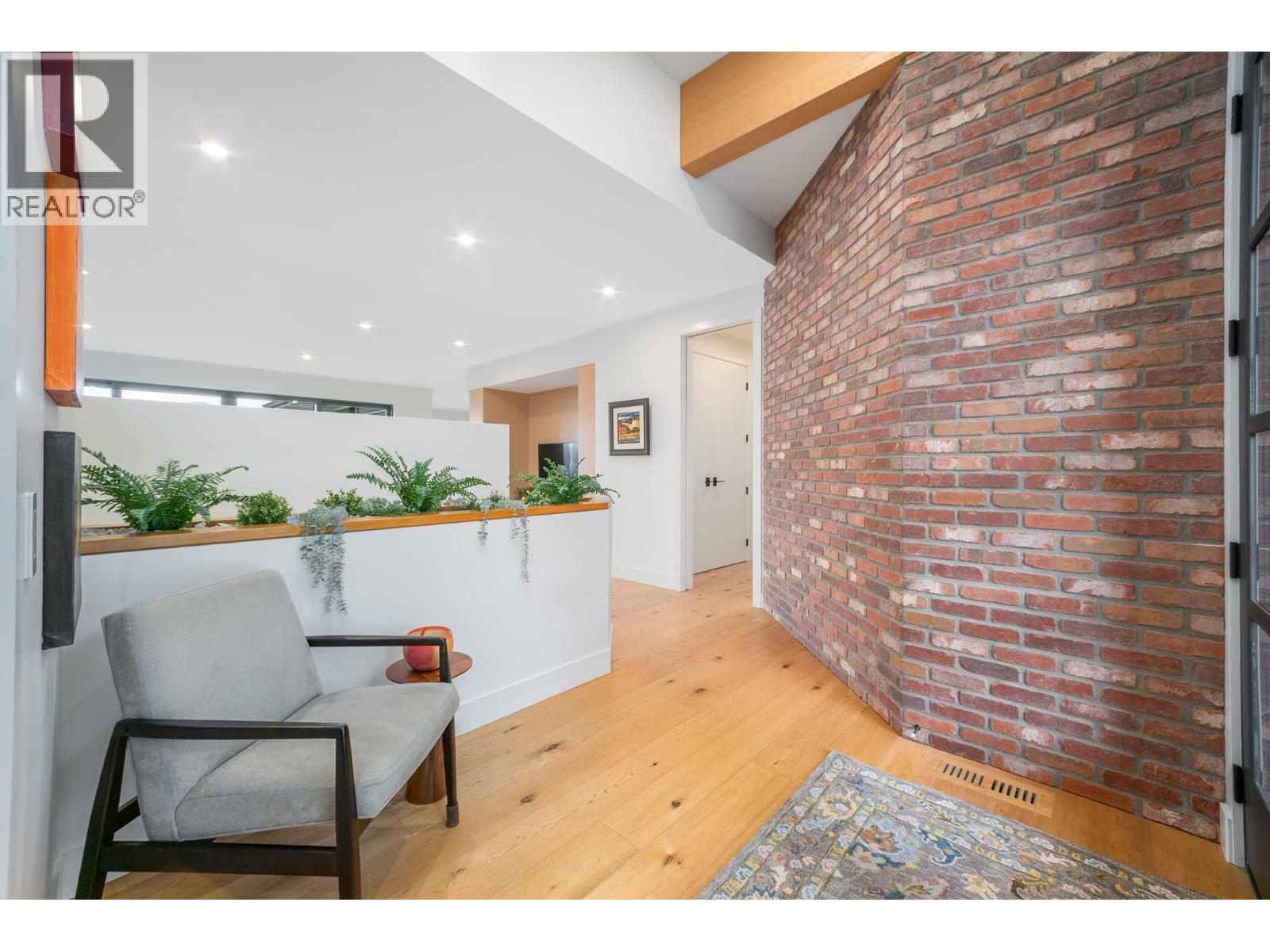 1543 Rocky Point Drive