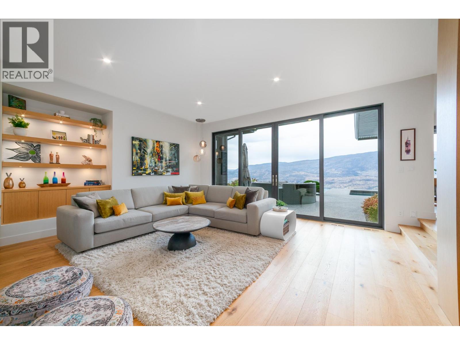 1543 Rocky Point Drive