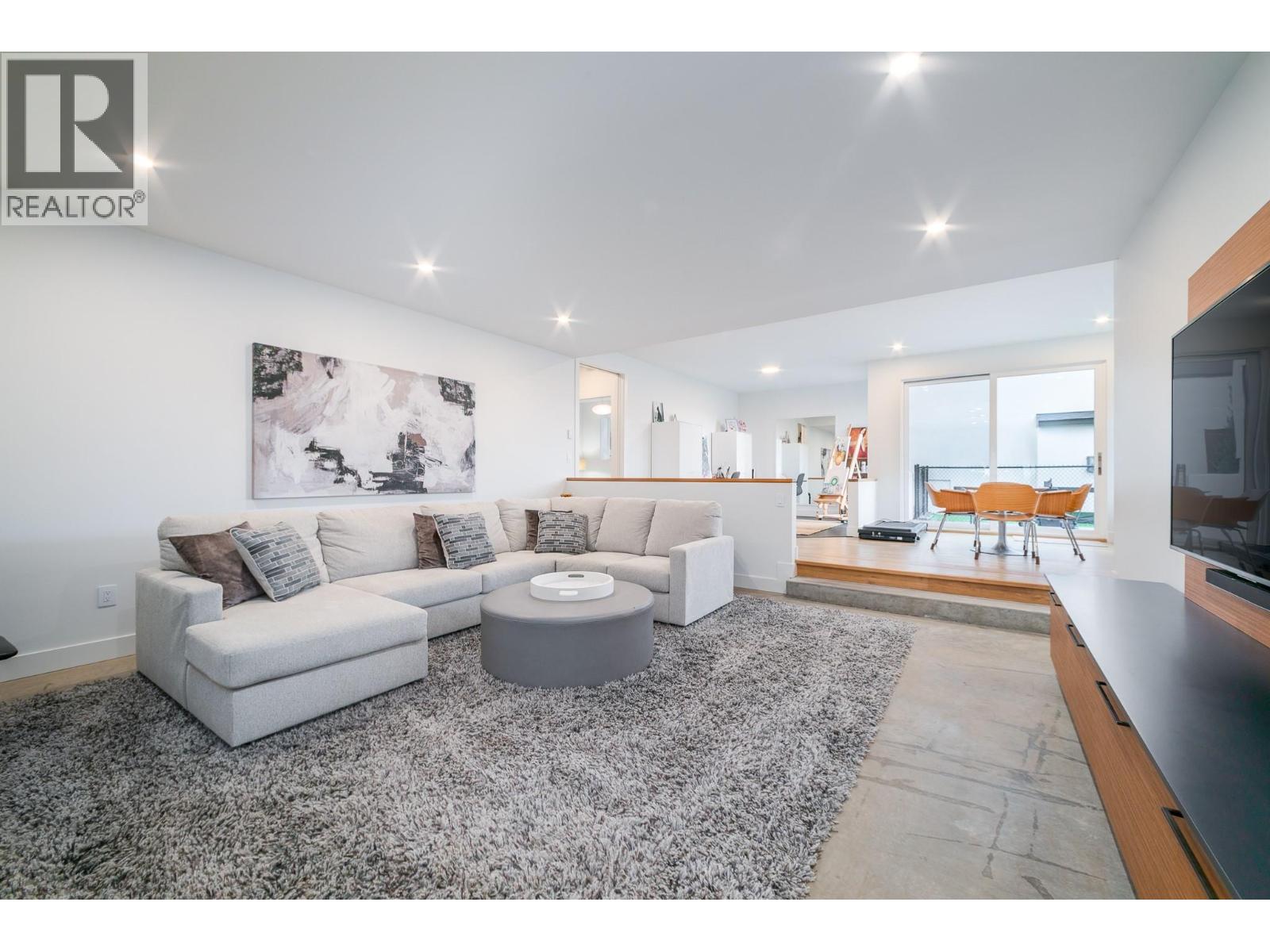 1543 Rocky Point Drive