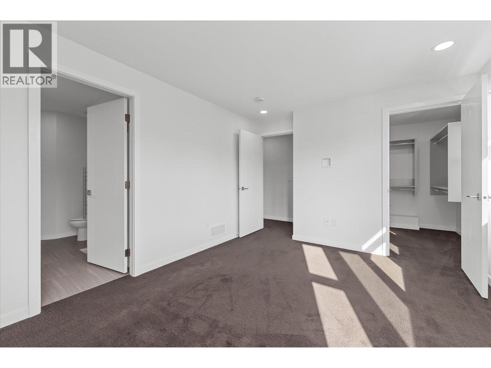 1515 Highland Drive N Unit# 37