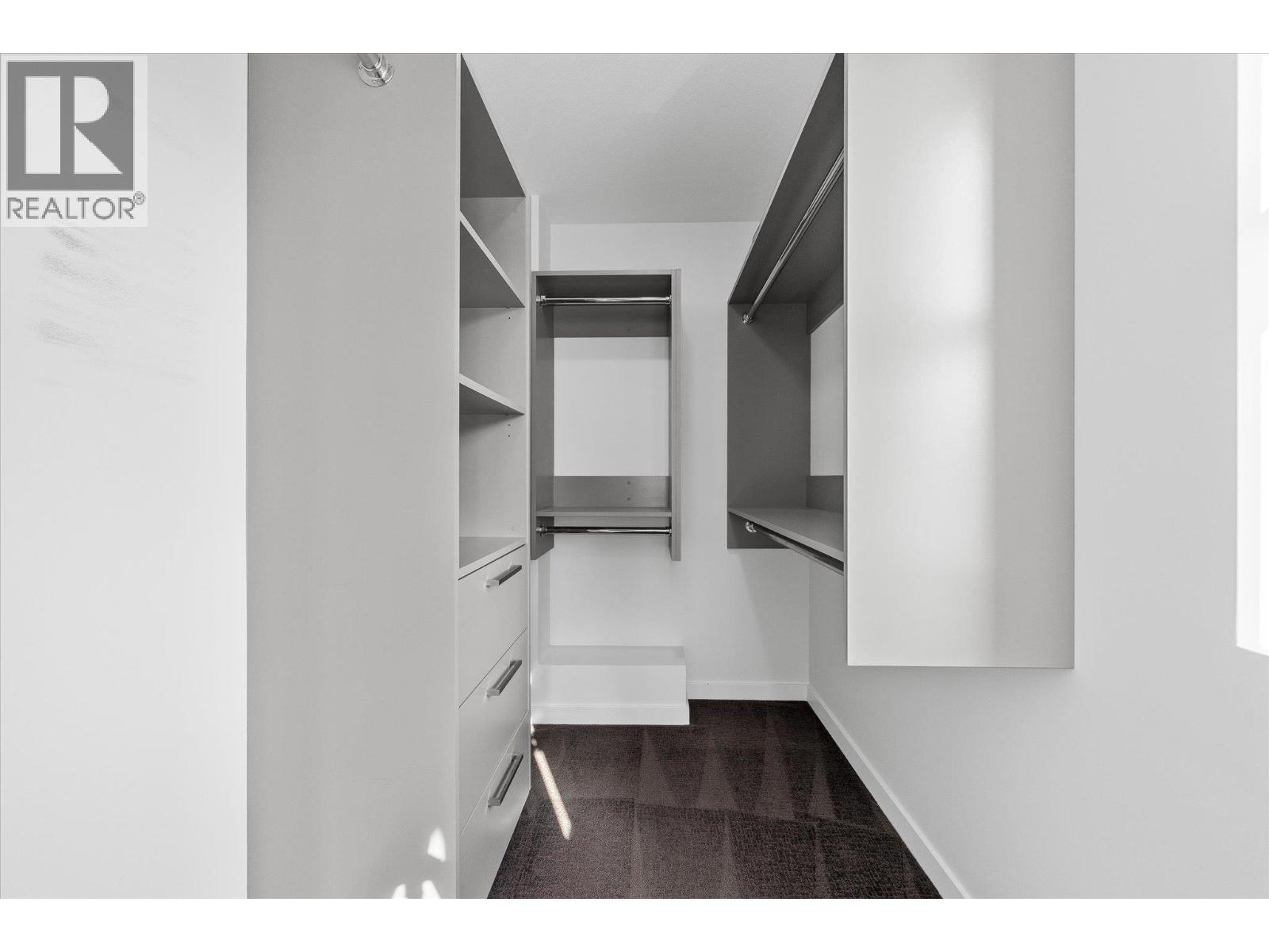 1515 Highland Drive N Unit# 37
