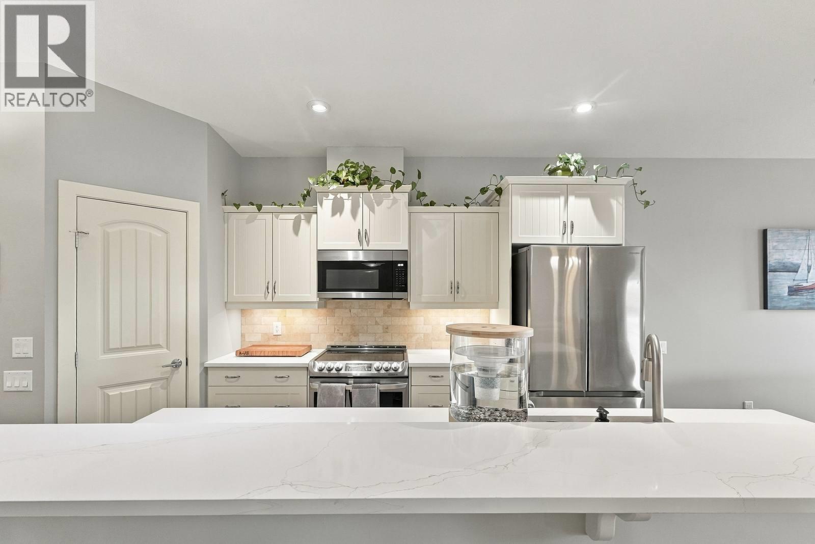 2421 Glacier Court Unit# 6