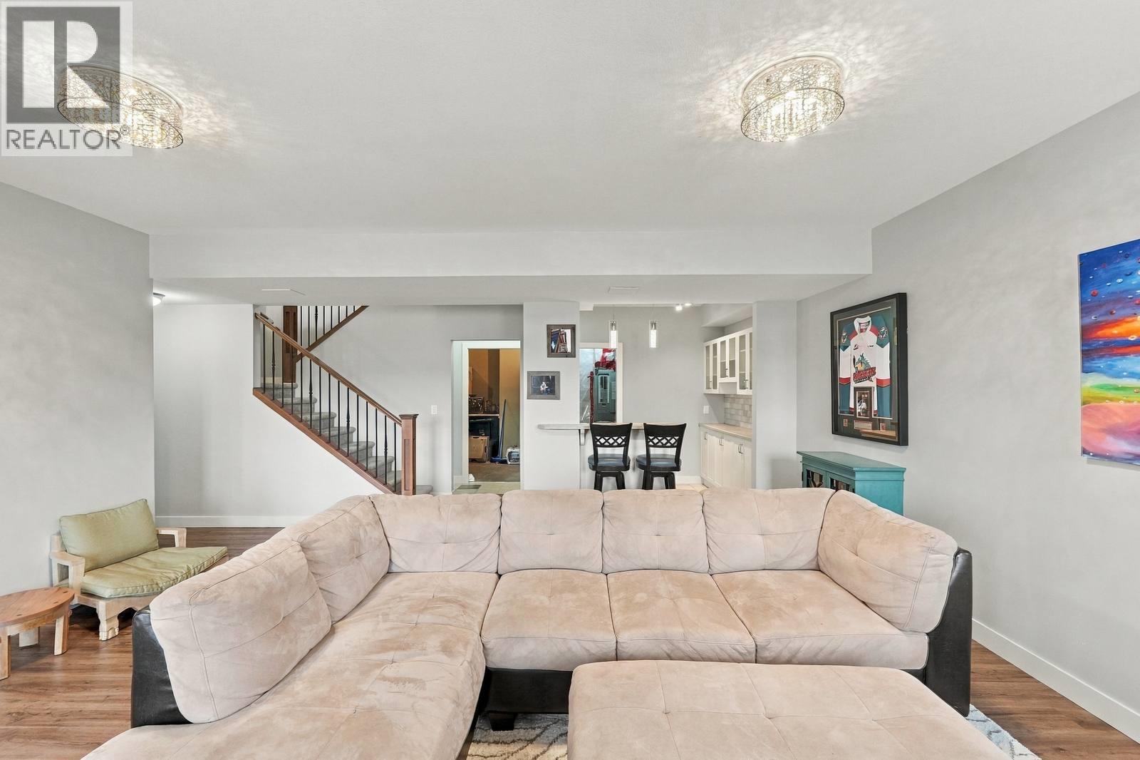 2421 Glacier Court Unit# 6