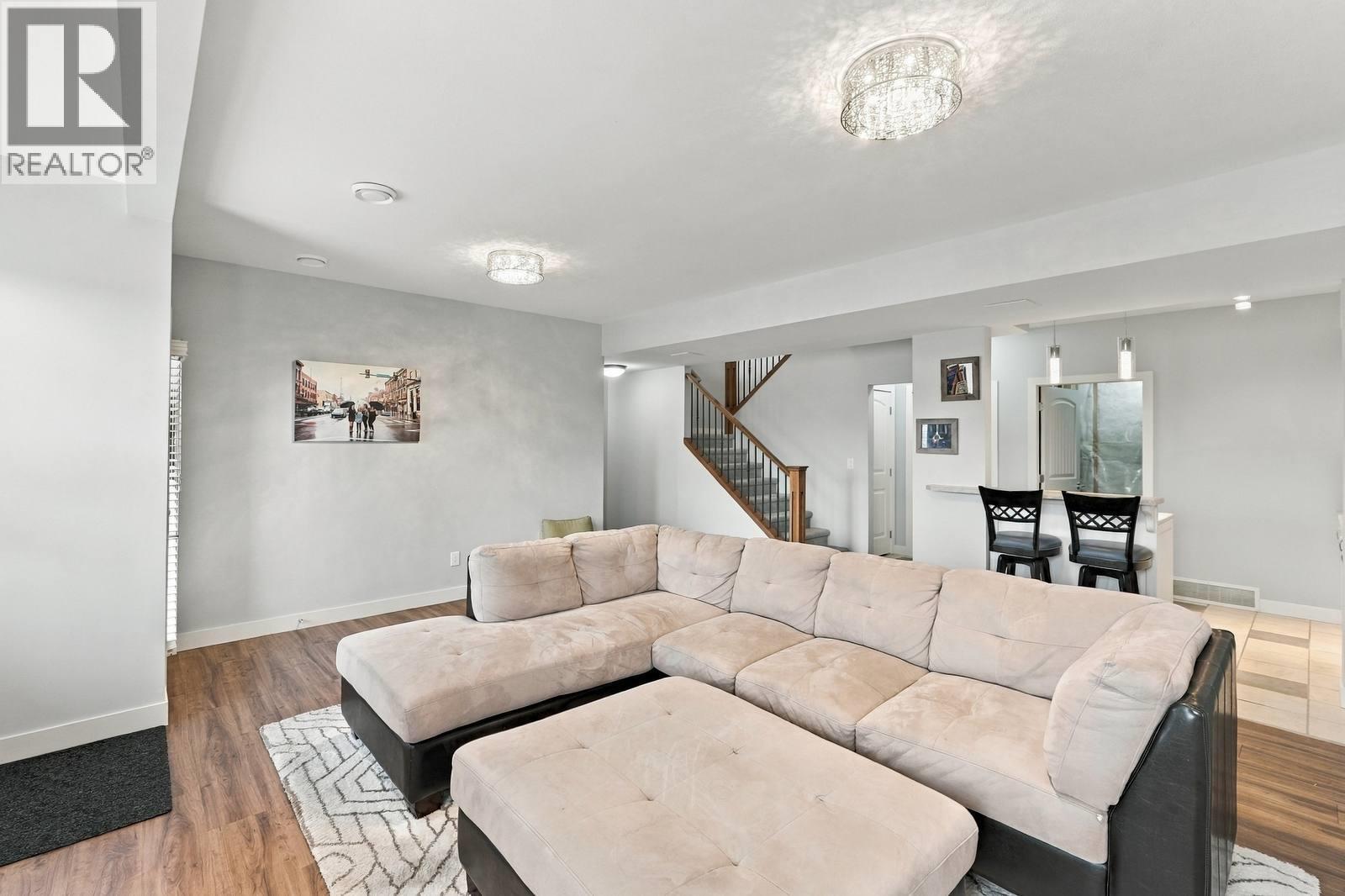 2421 Glacier Court Unit# 6