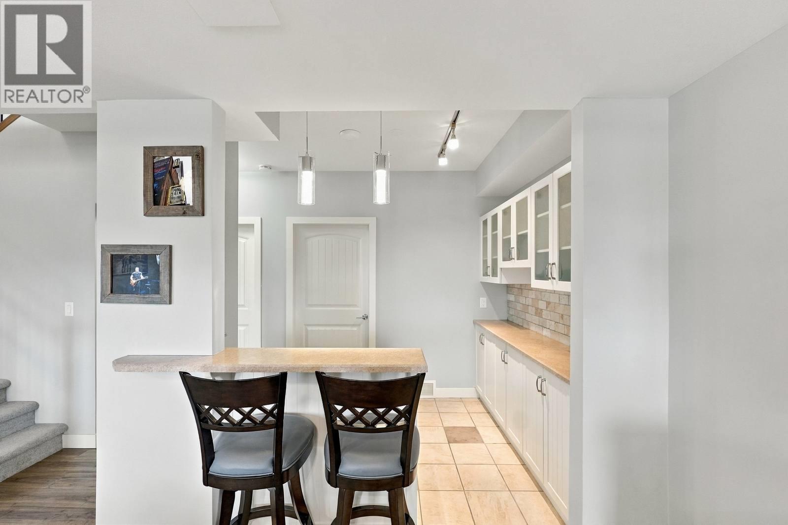 2421 Glacier Court Unit# 6